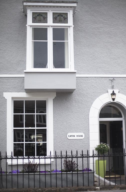 Eaton House Hotel Pembroke Buitenkant foto